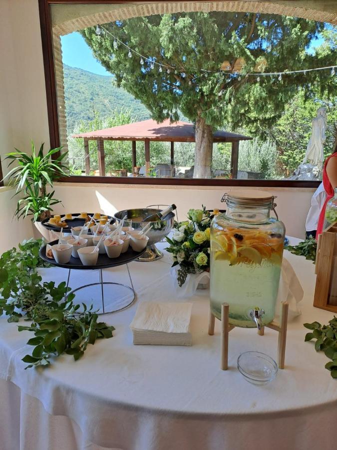 Hotel Lo Smeraldo Roccavivara ภายนอก รูปภาพ